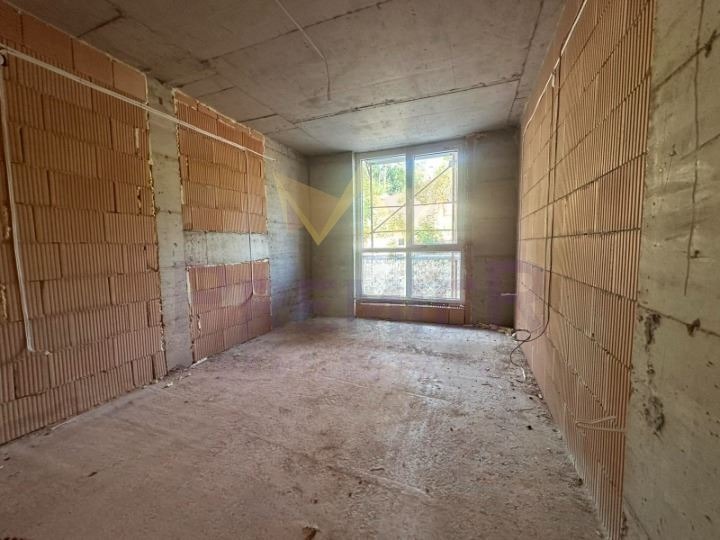 Продава  3-стаен град Варна , Възраждане 3 , 96 кв.м | 64804933 - изображение [8]