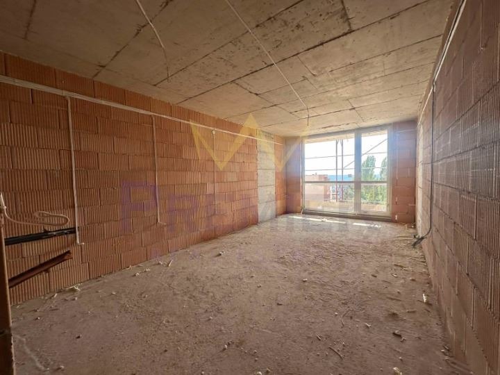 Продава  3-стаен град Варна , Възраждане 3 , 96 кв.м | 64804933 - изображение [2]