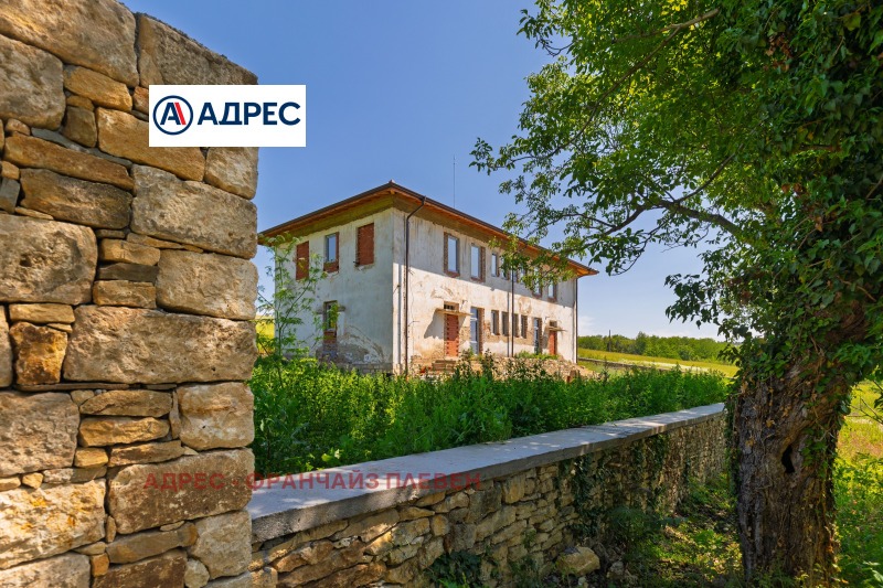 In vendita  Casa regione Lovech , Devetaki , 396 mq | 56766398