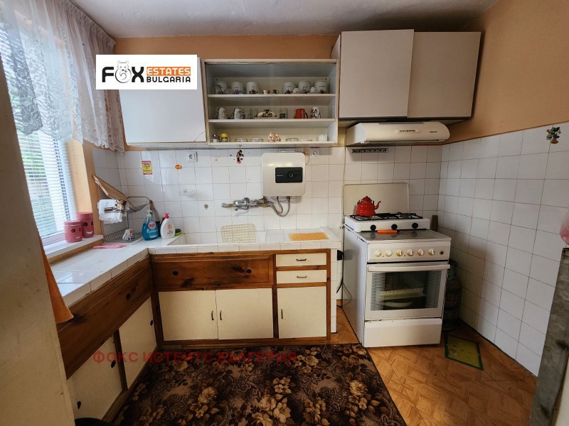 Продава КЪЩА, с. Цалапица, област Пловдив, снимка 14 - Къщи - 52557790
