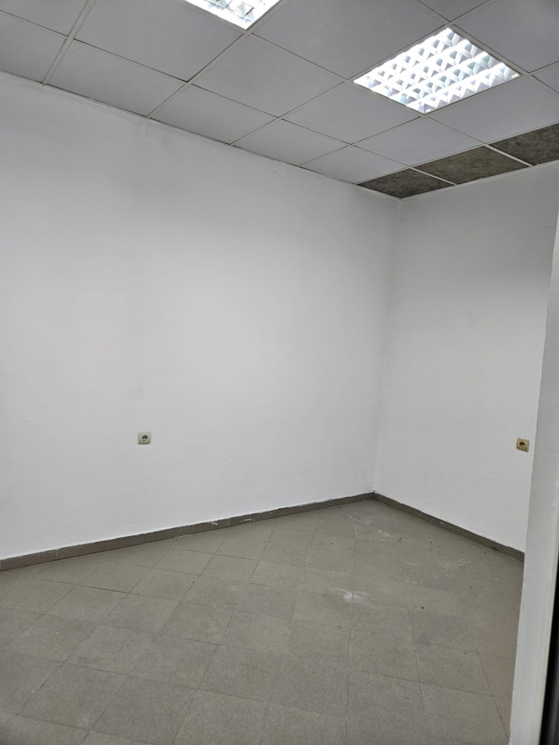 Продава  Пром. помещение град Кърджали , Възрожденци , 130 кв.м | 10090784 - изображение [4]
