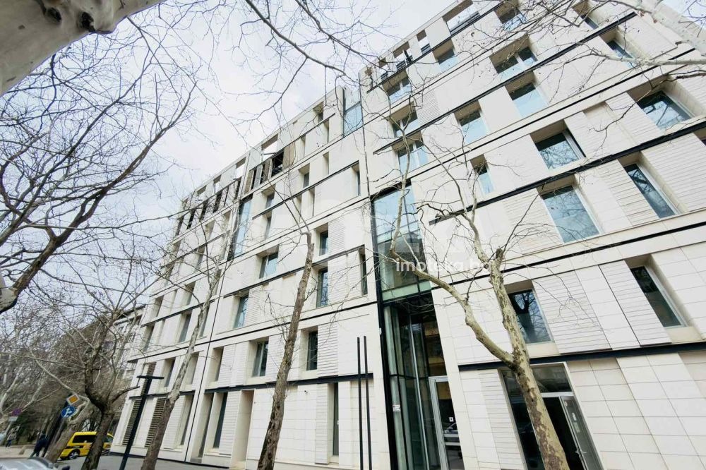 Продава МНОГОСТАЕН, гр. София, Изток, снимка 5 - Апартаменти - 54148605