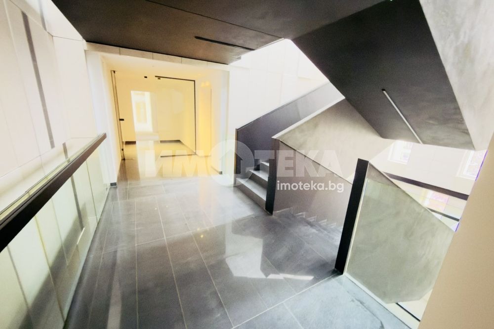Продава МНОГОСТАЕН, гр. София, Изток, снимка 8 - Апартаменти - 54148605