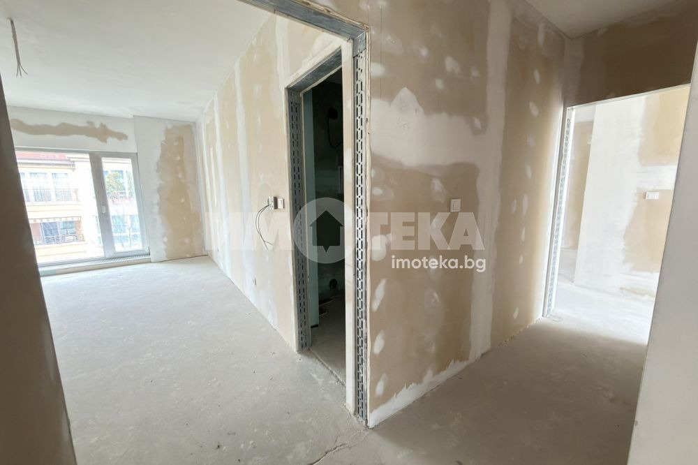 Продава МНОГОСТАЕН, гр. София, Изток, снимка 13 - Апартаменти - 54148605