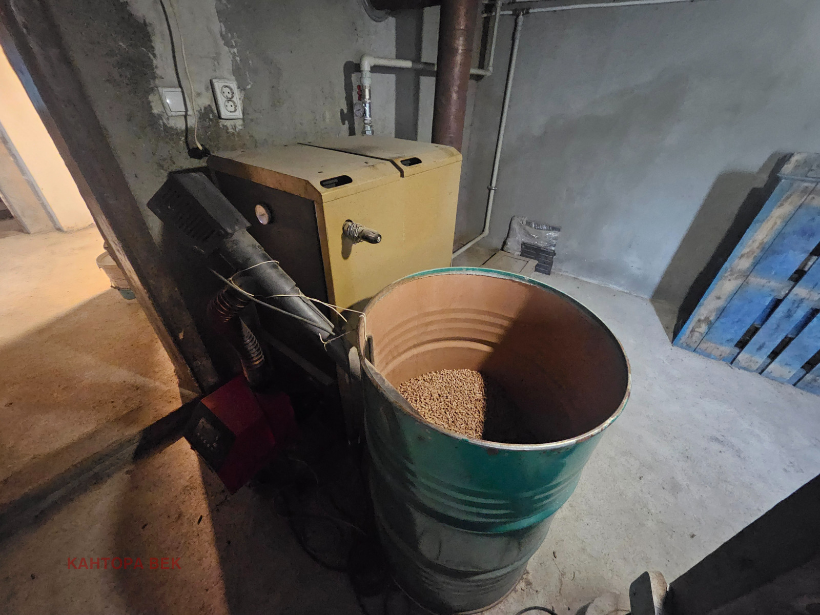 Продава КЪЩА, гр. Своге, област София област, снимка 15 - Къщи - 54594616