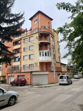 Продажба на едностайни апартаменти в град София — страница 42 - изображение 11 