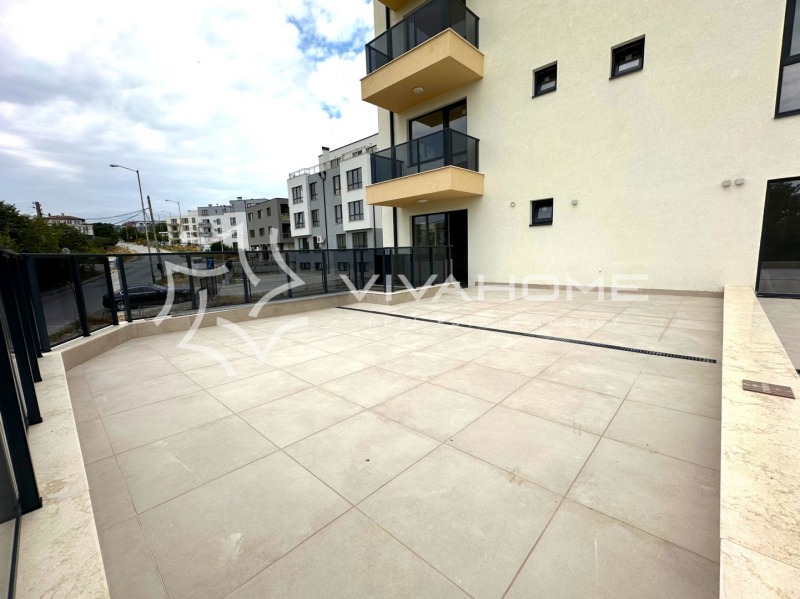 Продава  2-стаен град Варна , к.к. Св.Св. Константин и Елена , 103 кв.м | 17733087
