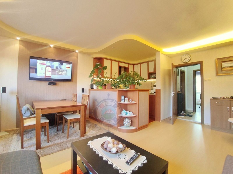 Продава  3-стаен град Варна , Цветен квартал , 79 кв.м | 74984120 - изображение [2]