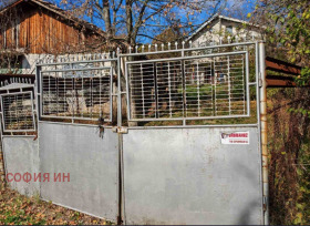 Casa Potsarnentsi, región Pernik 6