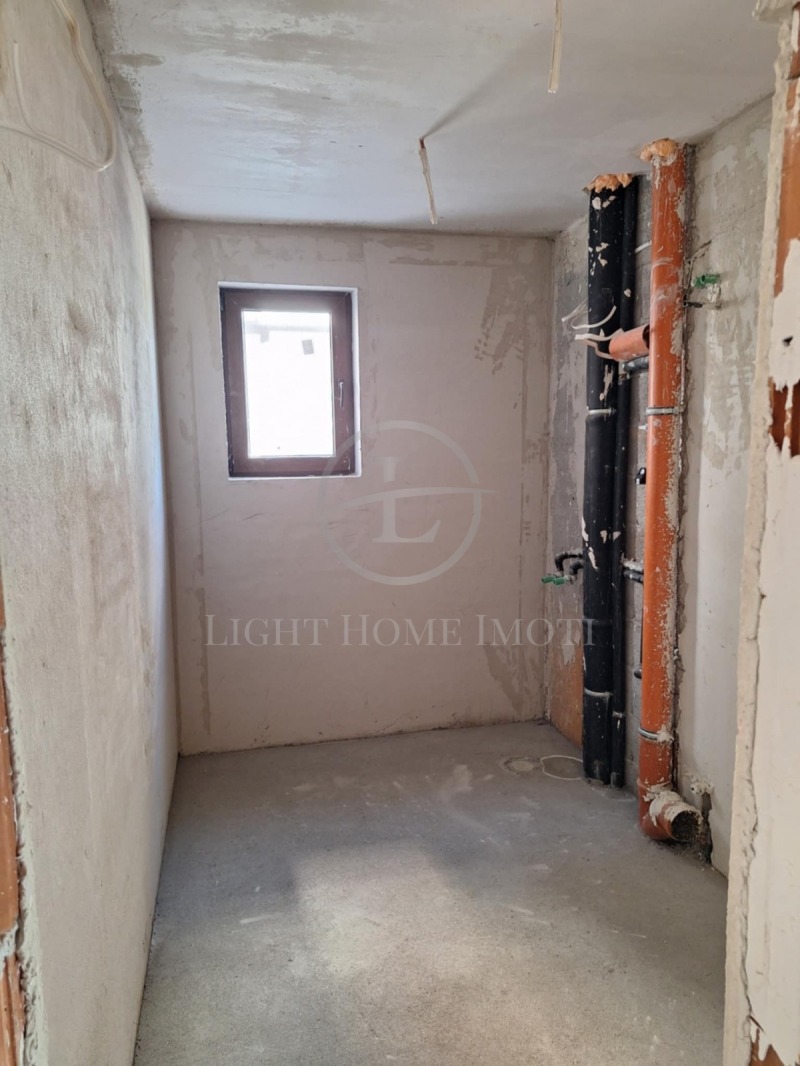 Zu verkaufen  1 Schlafzimmer Plowdiw , Komatewo , 87 qm | 11250709 - Bild [2]