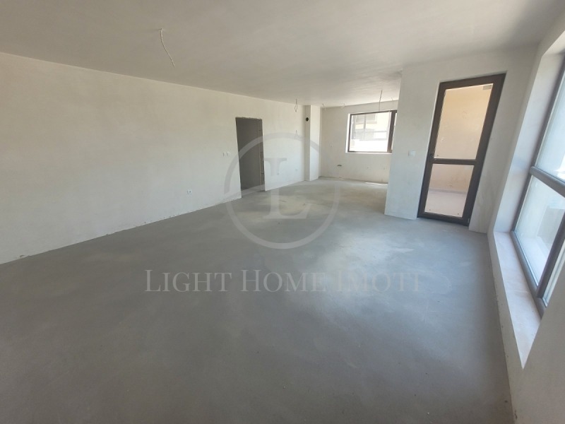 Продава  2-стаен град Пловдив , Коматево , 87 кв.м | 11250709 - изображение [2]