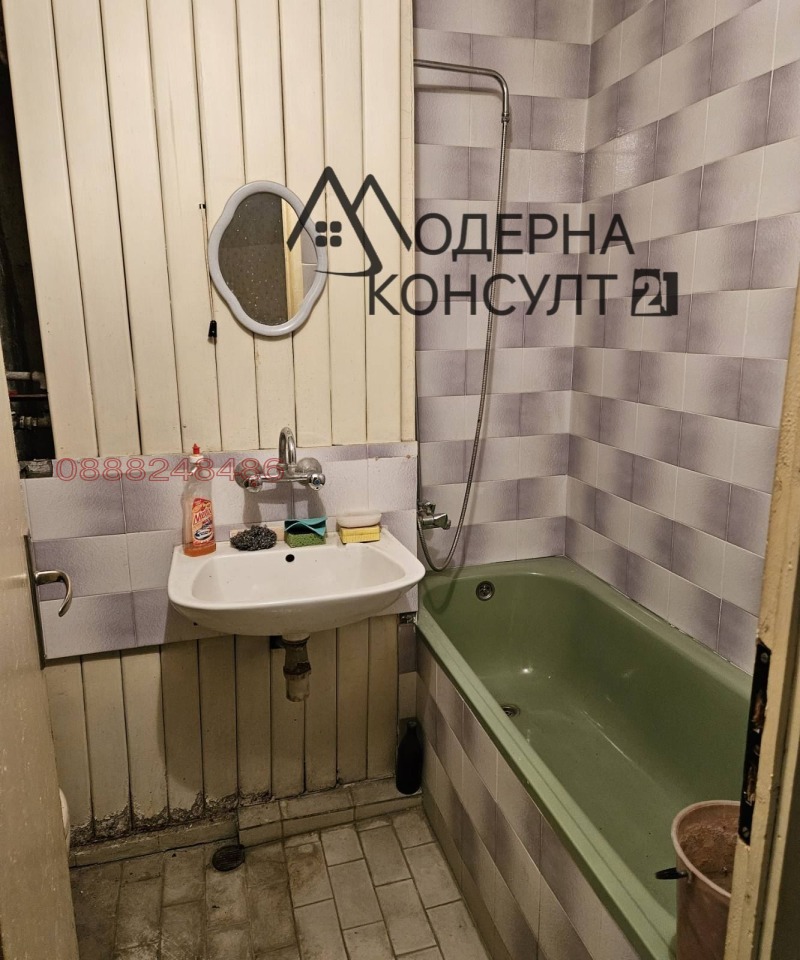 Продава  2-стаен град Хасково , Любен Каравелов , 67 кв.м | 50771881 - изображение [8]