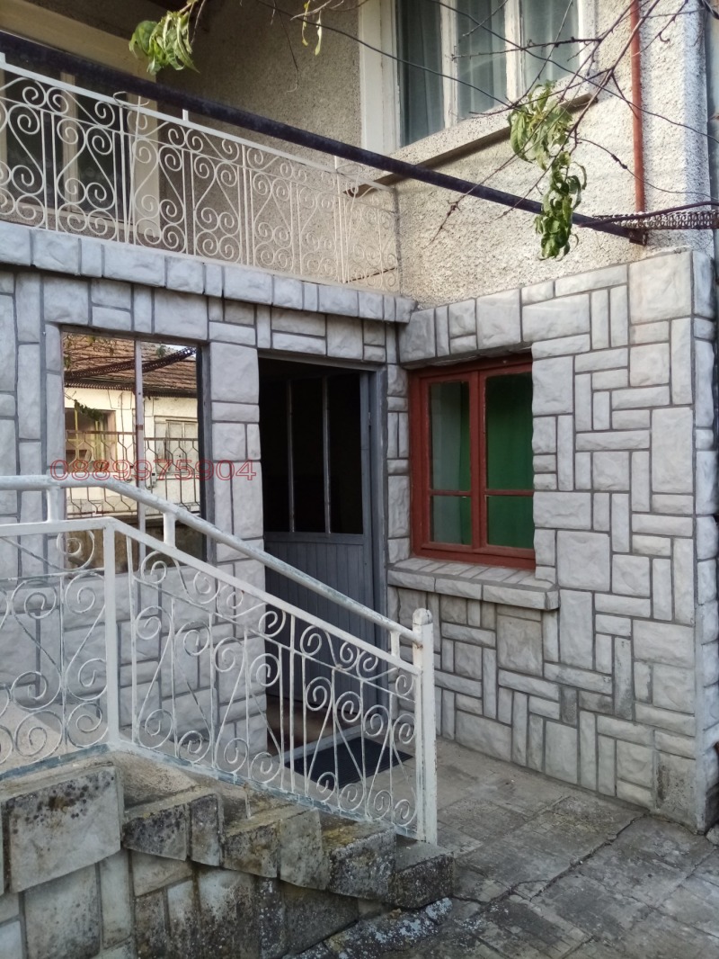 Продава КЪЩА, с. Маломир, област Ямбол, снимка 4 - Къщи - 52785341