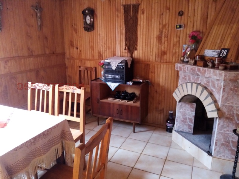 Продава КЪЩА, с. Маломир, област Ямбол, снимка 8 - Къщи - 52785341