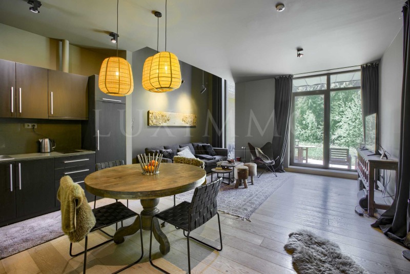 Продава ВИЛА в област София, к.к. Боровец - 134 кв.м / 320 000 € » 625 865.60 лв., ЛУКСИММО