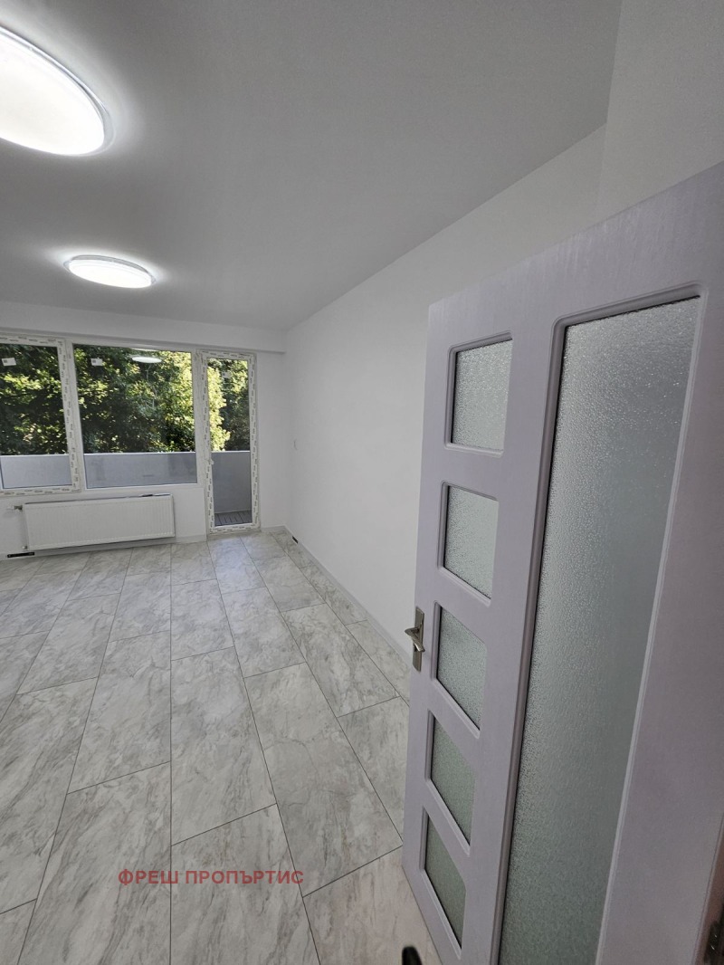 Продава  2-стаен град София , Свобода , 65 кв.м | 46963211 - изображение [2]