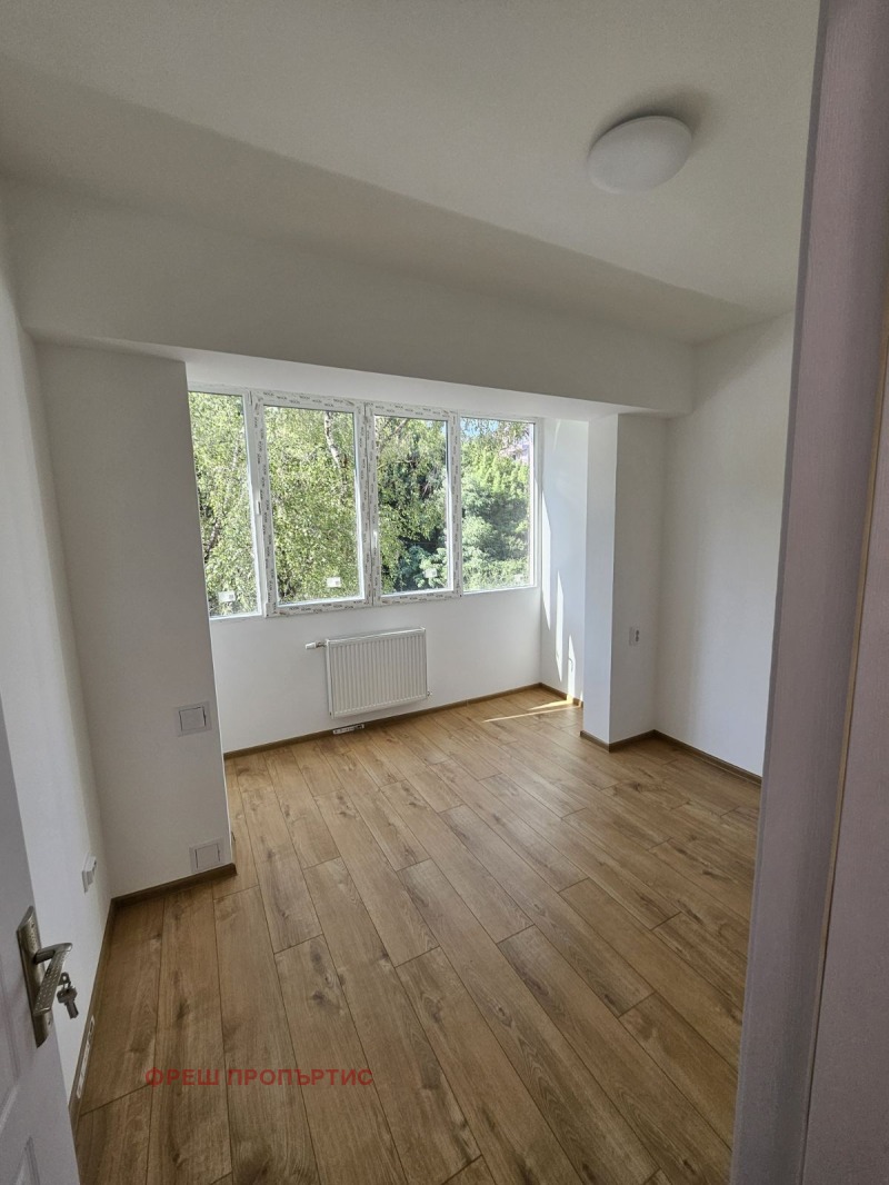 Продава  2-стаен град София , Свобода , 65 кв.м | 46963211