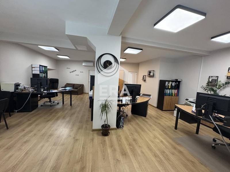 Til salg  Butik Varna , ZhP Gara , 86 kvm | 80854763 - billede [2]
