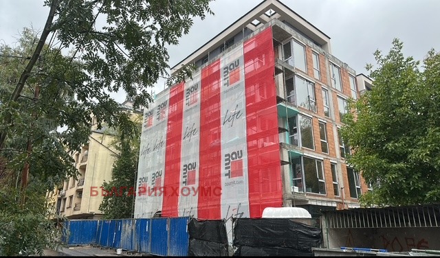 Продава  Магазин град София , Витоша , 84 кв.м | 96179615