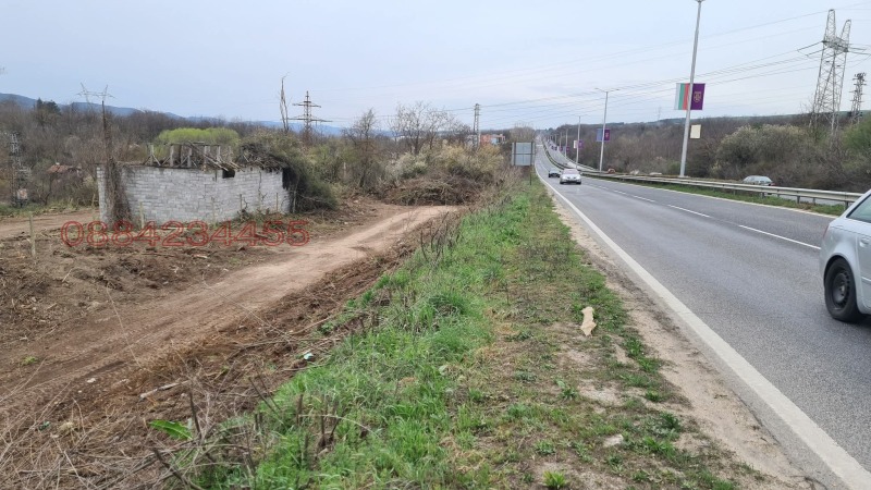 Продава  Парцел град Велико Търново , Промишлена зона - Запад , 3400 кв.м | 62372086 - изображение [4]