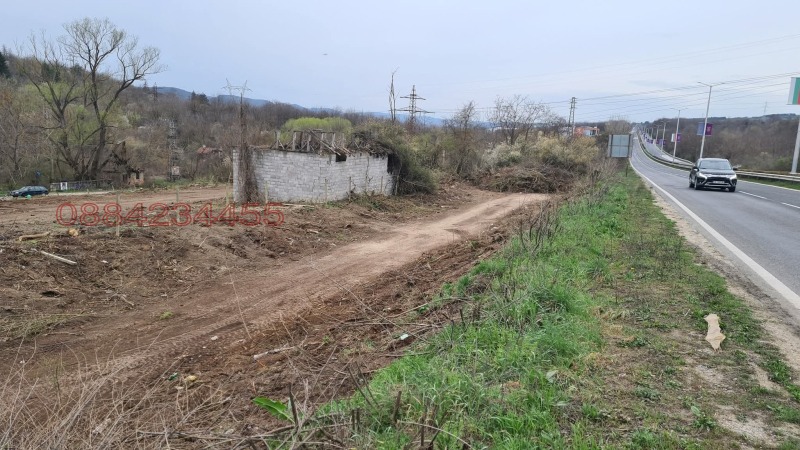 Продава  Парцел град Велико Търново , Промишлена зона - Запад , 3400 кв.м | 62372086 - изображение [6]