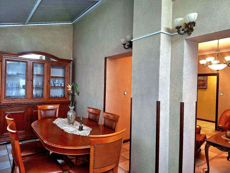 De vânzare  3 dormitoare Varna , Ciataldja , 130 mp | 14263188 - imagine [2]