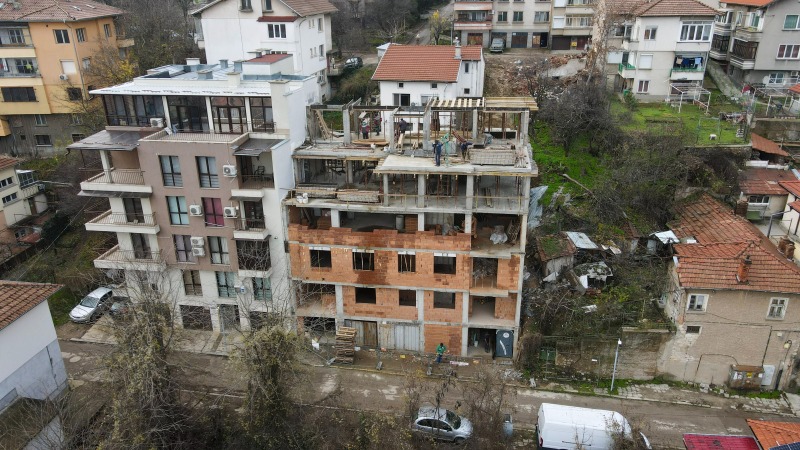 Продава МЕЗОНЕТ, гр. Плевен, Идеален център, снимка 2 - Апартаменти - 51656375