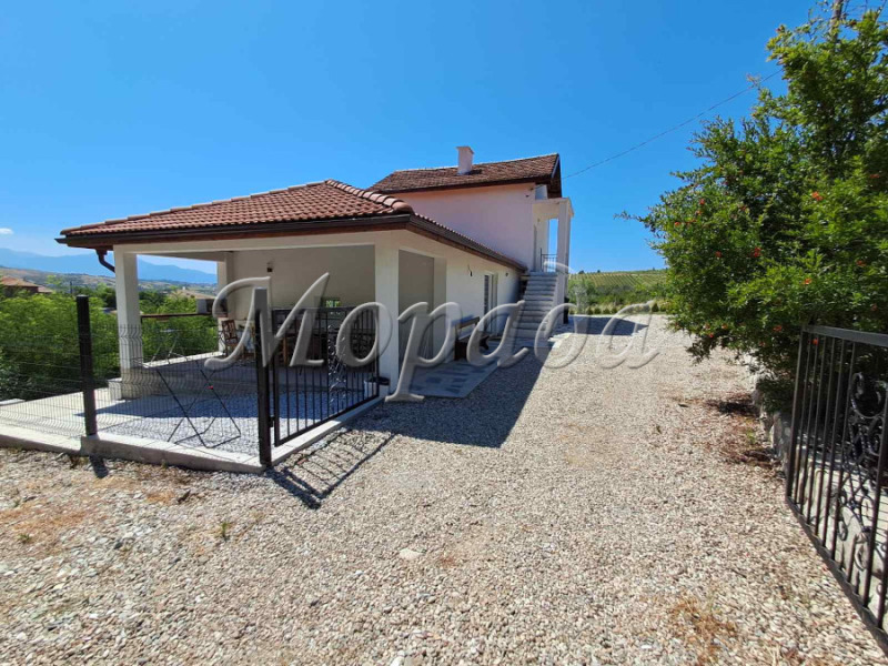 Продава  Къща област Благоевград , с. Лозеница , 182 кв.м | 93401986 - изображение [3]