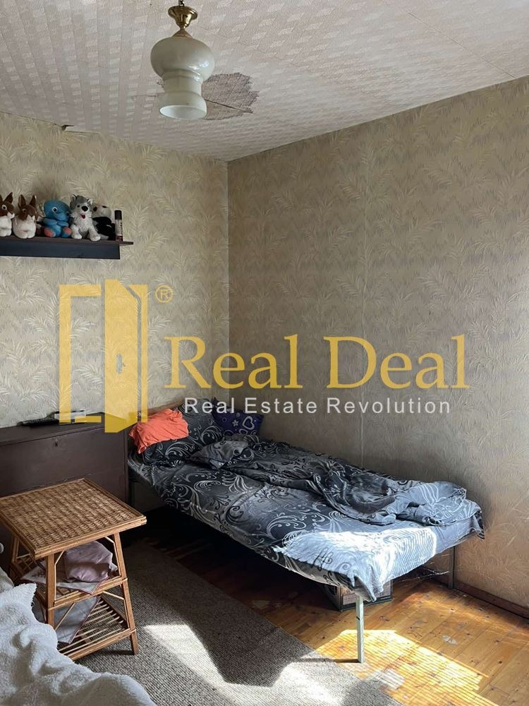 Продава КЪЩА, с. Прибой, област Перник, снимка 15 - Къщи - 54292036