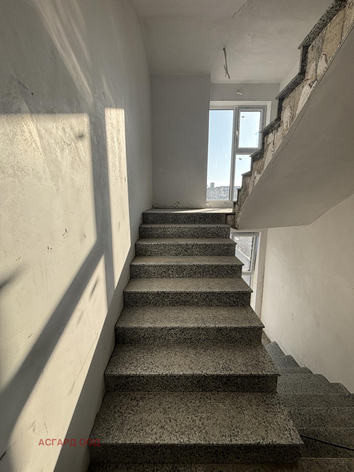 Продава 3-СТАЕН, гр. София, Оборище, снимка 2 - Апартаменти - 47687367