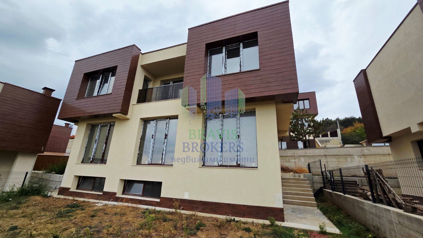 Продава КЪЩА, гр. Варна, м-т Акчелар, снимка 2 - Къщи - 53681760