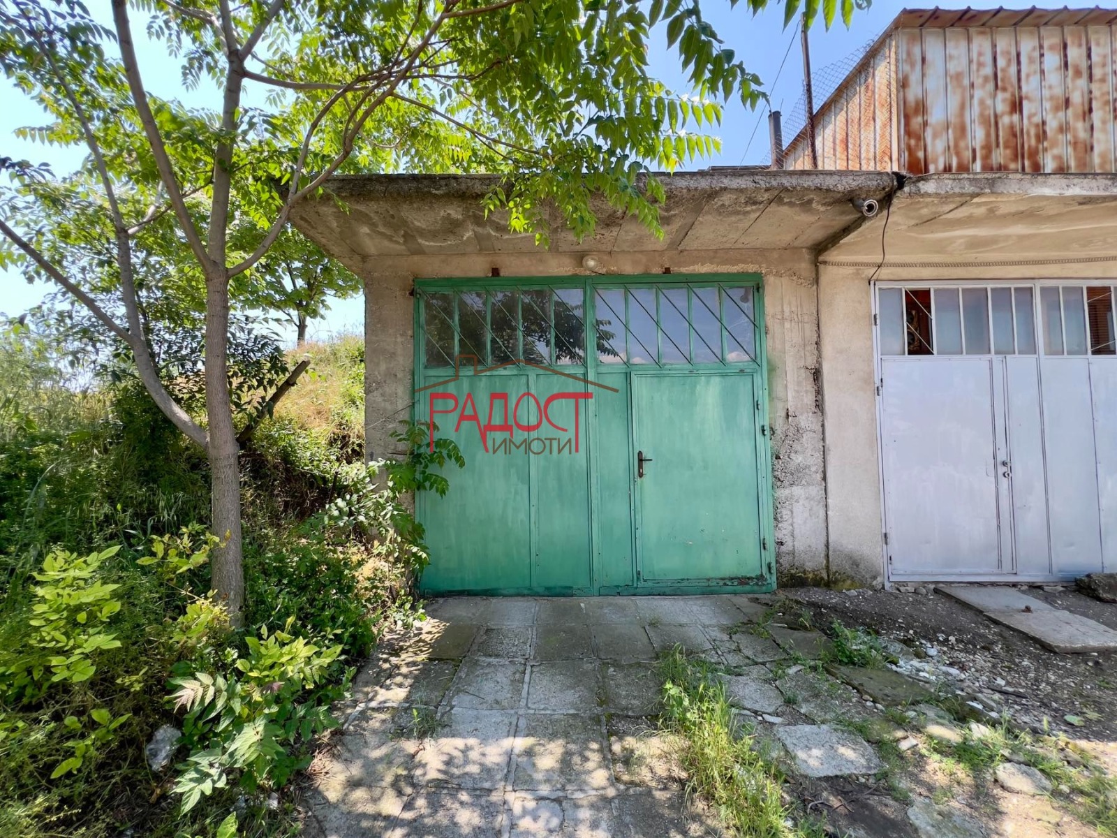Продава ГАРАЖ, ПАРКОМЯСТО, гр. Чирпан, област Стара Загора, снимка 2 - Гаражи и паркоместа - 54824426