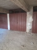 Продава ГАРАЖ, ПАРКОМЯСТО, гр. Плевен, Идеален център, снимка 1