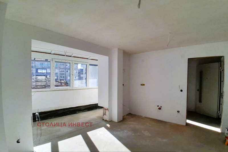 Продава 2-СТАЕН в град Русе, Център - 60 кв.м / 94 000 € » 183 848.02 лв., СТОЛИЦА ИНВЕСТ