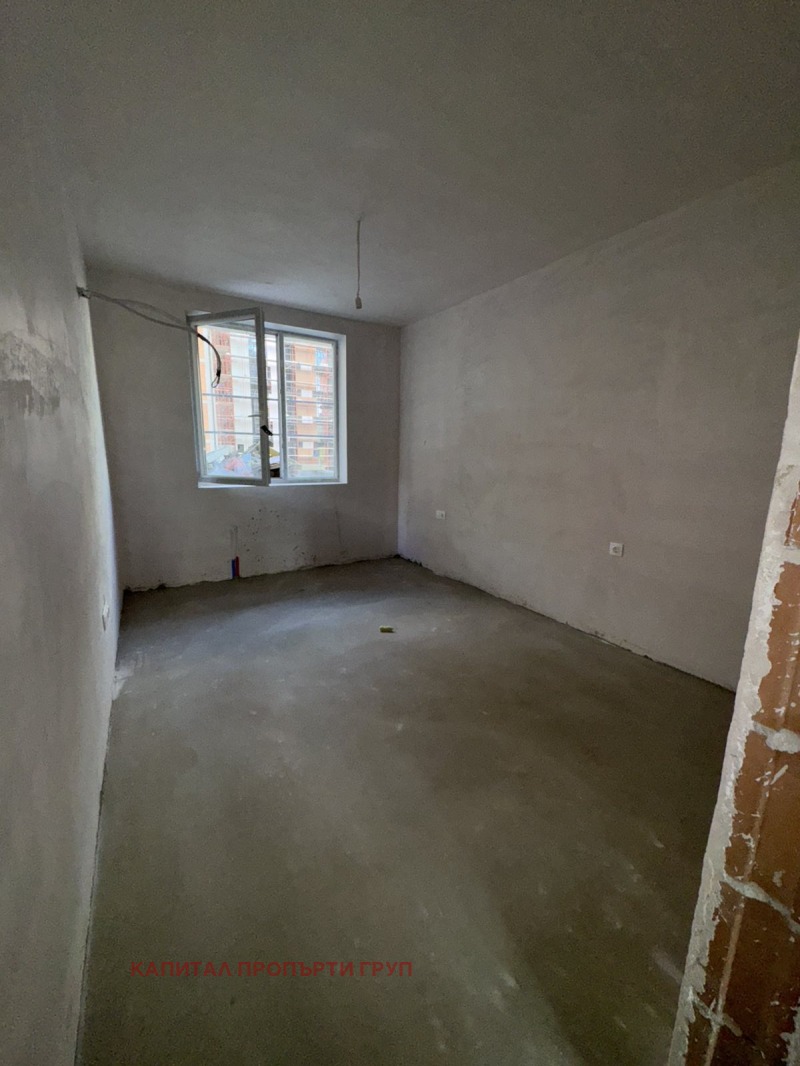 De vânzare  2 dormitoare Sofia , Mladost 4 , 121 mp | 98734879 - imagine [5]