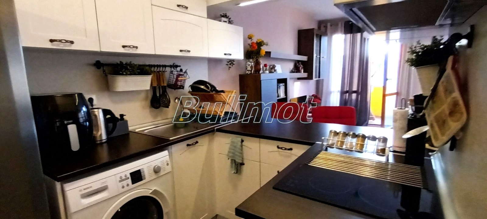 Продава МНОГОСТАЕН, гр. Варна, Бизнес хотел, снимка 6 - Апартаменти - 54287540