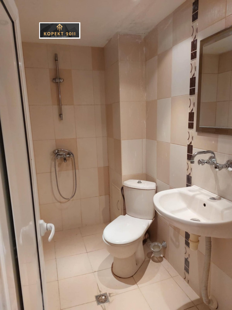 Продава  2-стаен град Русе , Здравец Север 2 , 80 кв.м | 38998836 - изображение [6]
