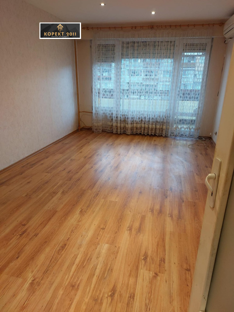 Продава  2-стаен град Русе , Здравец Север 2 , 80 кв.м | 38998836 - изображение [2]