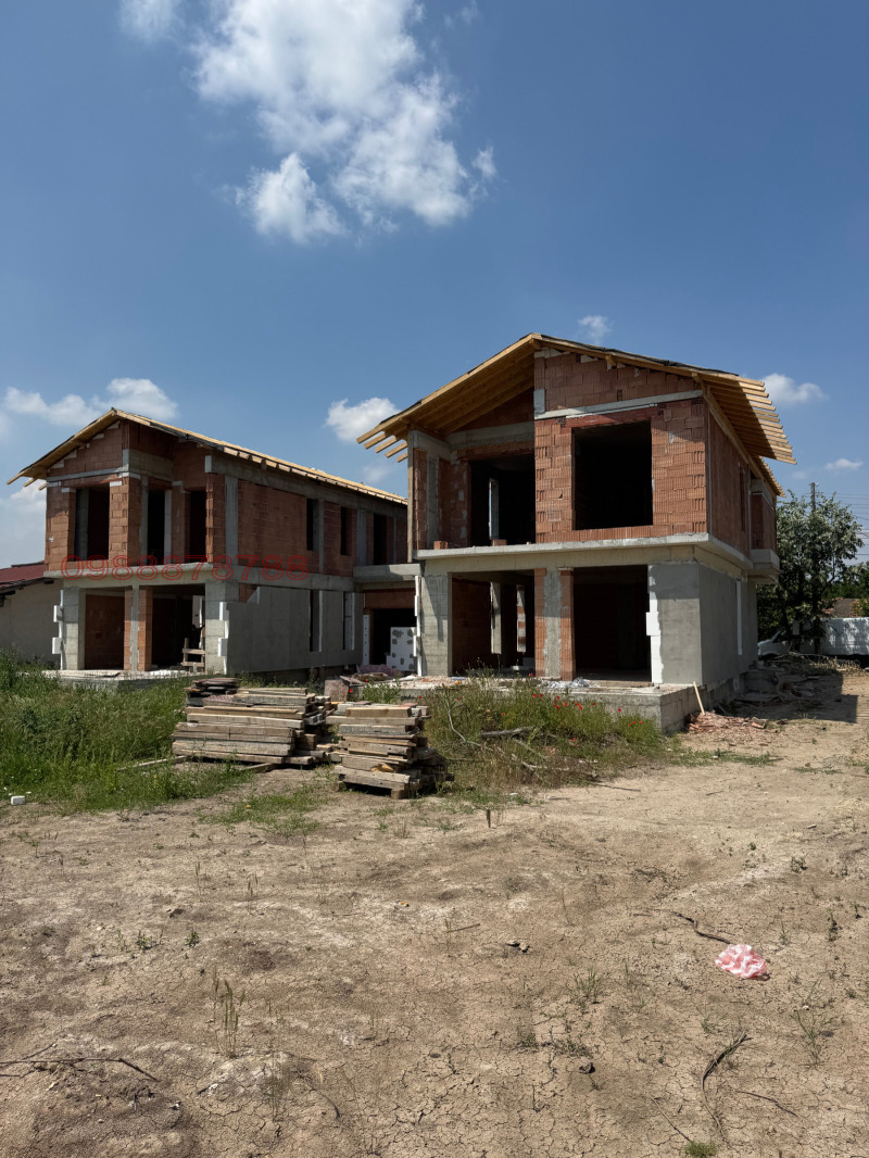 Продава  Къща област София , с. Равно поле , 264 кв.м | 17711650