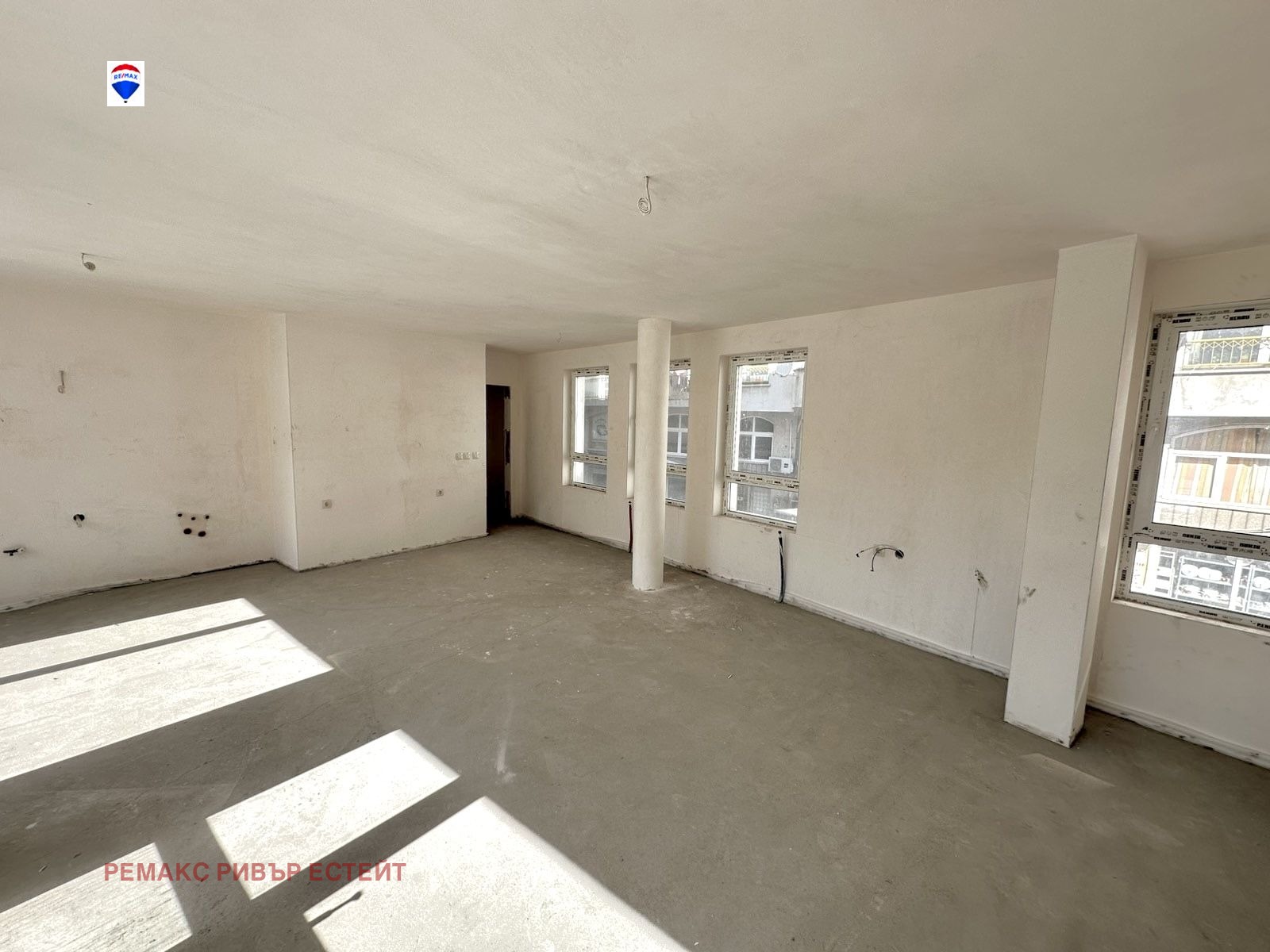 Продава 3-СТАЕН, гр. Русе, Център, снимка 2 - Апартаменти - 53868878