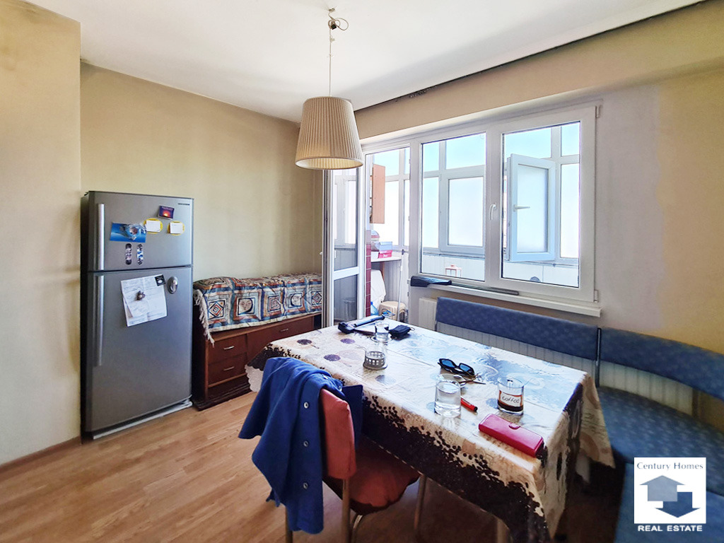 Продава 3-СТАЕН, гр. Велико Търново, Зона Б, снимка 2 - Апартаменти - 55320144