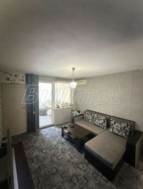1 chambre Lyatno kino Trakiya, Varna
