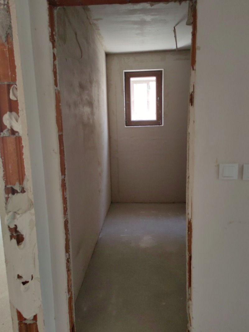 En venta  1 dormitorio Plovdiv , Komatevo , 87 metros cuadrados | 36861952 - imagen [7]