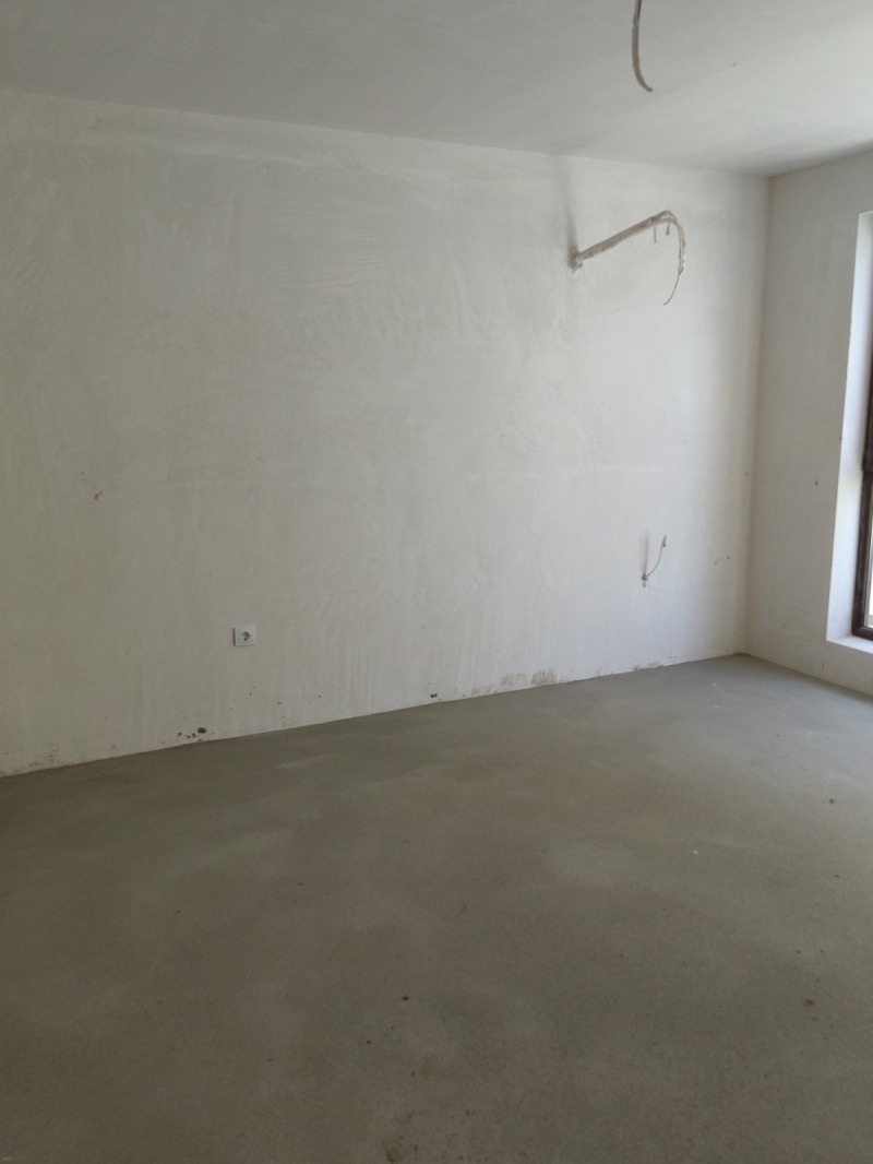 En venta  1 dormitorio Plovdiv , Komatevo , 87 metros cuadrados | 36861952 - imagen [5]