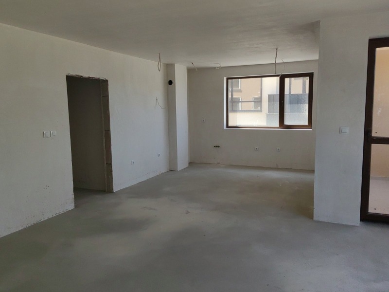 En venta  1 dormitorio Plovdiv , Komatevo , 87 metros cuadrados | 36861952 - imagen [2]