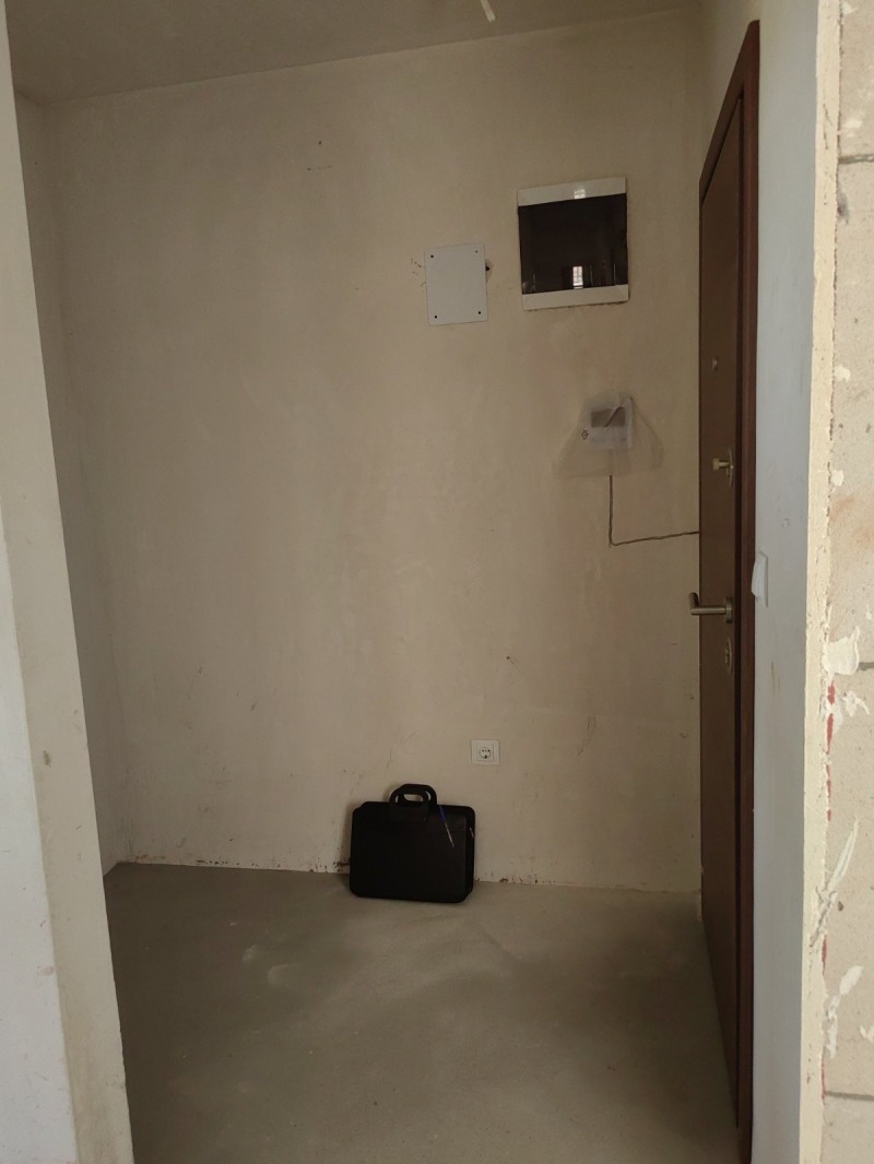 En venta  1 dormitorio Plovdiv , Komatevo , 87 metros cuadrados | 36861952 - imagen [8]
