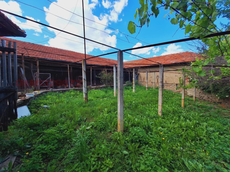 Продава КЪЩА, с. Плаково, област Велико Търново, снимка 2 - Къщи - 52781463
