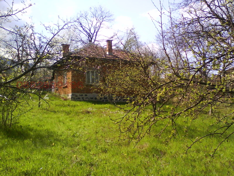 Till salu  Hus region Montana , Barzija , 47 kvm | 65610410