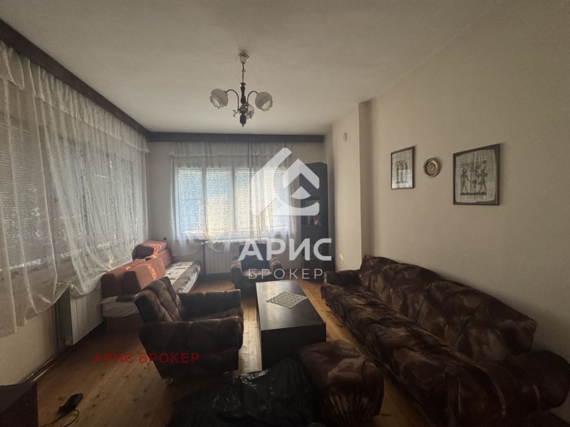 Продава КЪЩА, гр. Пещера, област Пазарджик, снимка 2 - Къщи - 52334183