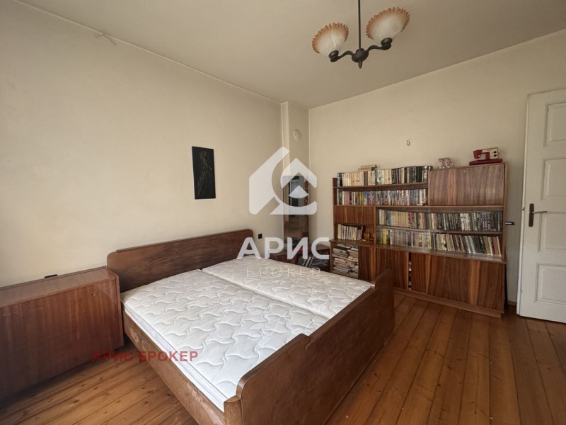 Продава КЪЩА, гр. Пещера, област Пазарджик, снимка 12 - Къщи - 52334183